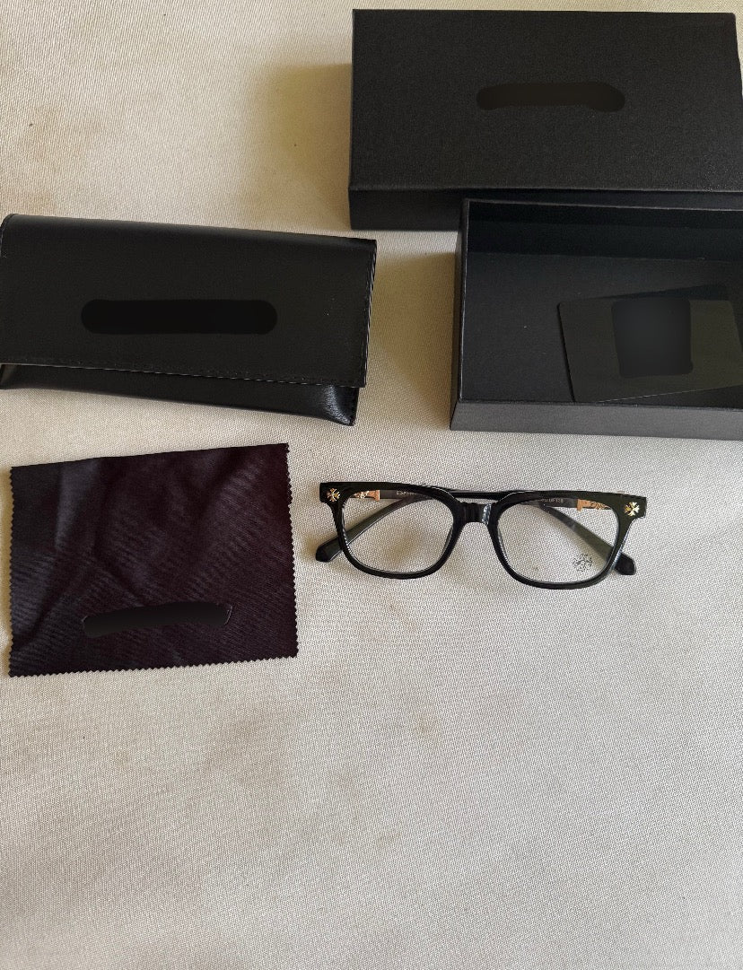 DESIGNER SUNGLASSES - CHRODE HART BLACK FRAMES